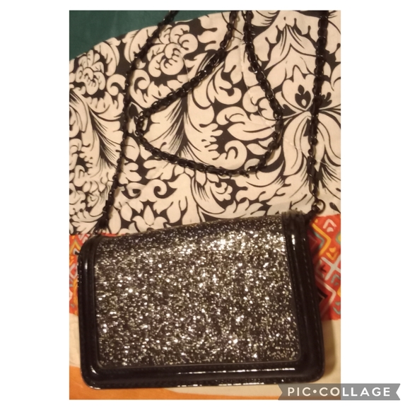 Badgley Mischka Small Black Glitter Crossbody New - Picture 2 of 3